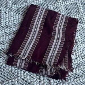 Aritzia - Wilfred blanket scarf.